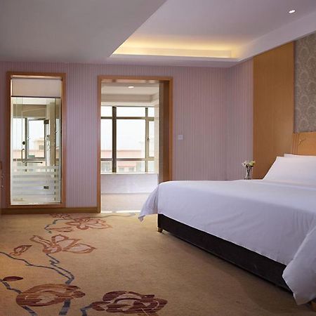 Vienna 3 Best Hotel Dongguan Liaobu Veicle City Eksteriør bilde