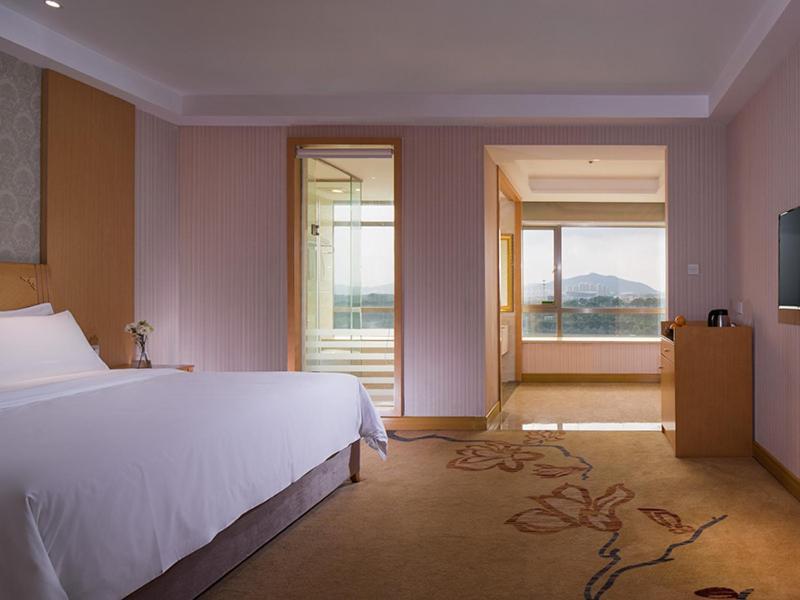 Vienna 3 Best Hotel Dongguan Liaobu Veicle City Eksteriør bilde